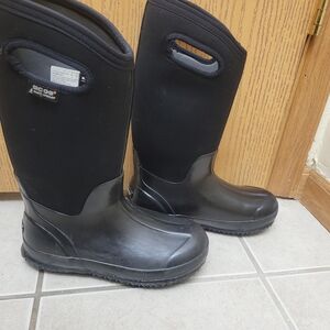 Bogs Black Ankle Boots & Booties